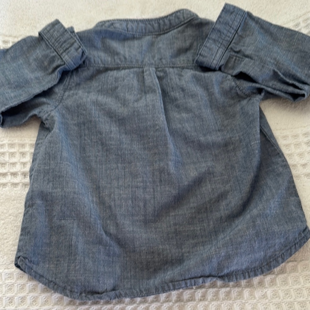 OshKosh B'gosh Blue Denim Top with Silver Accents size 12M - Picture 4 of 5